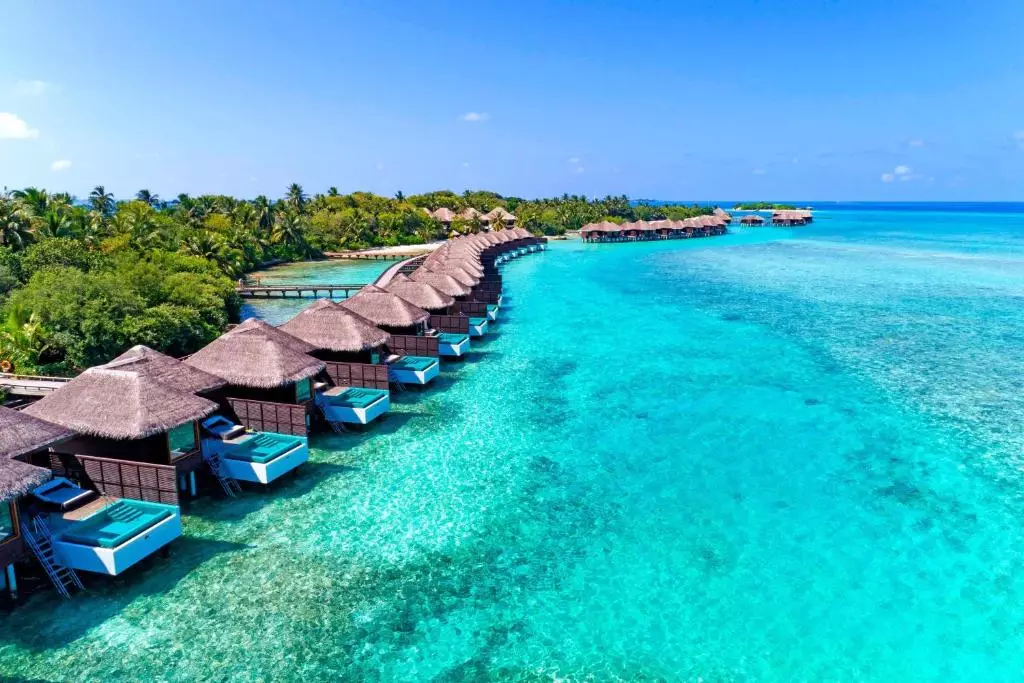Sheraton Maldives Full Moon Resort and Spa
